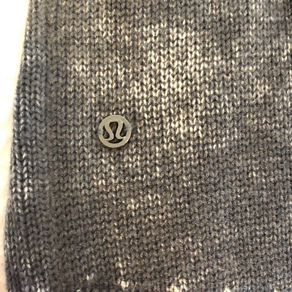 Lululemon sweater - Picture 6 of 7